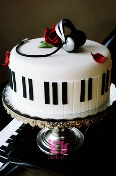 Composer's Special Piano Cake